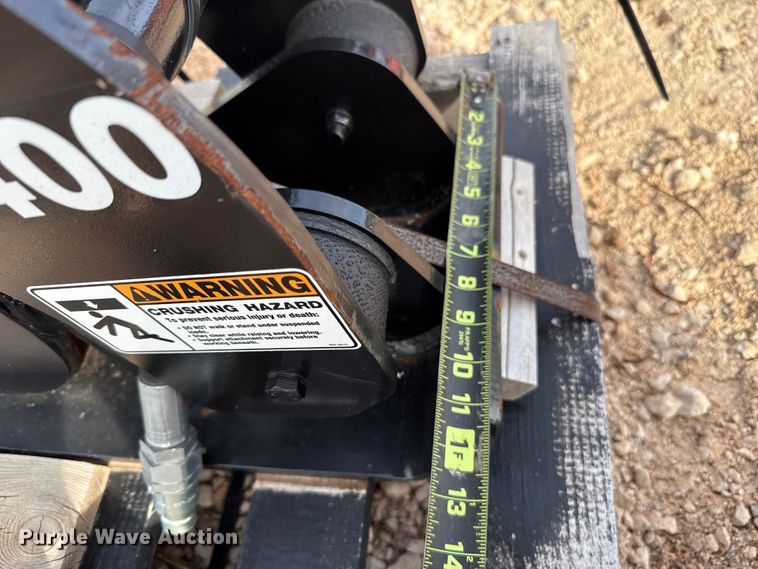 image for item EU5281 Kubota PC400 excavator plate compactor