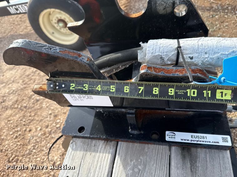 image for item EU5281 Kubota PC400 excavator plate compactor