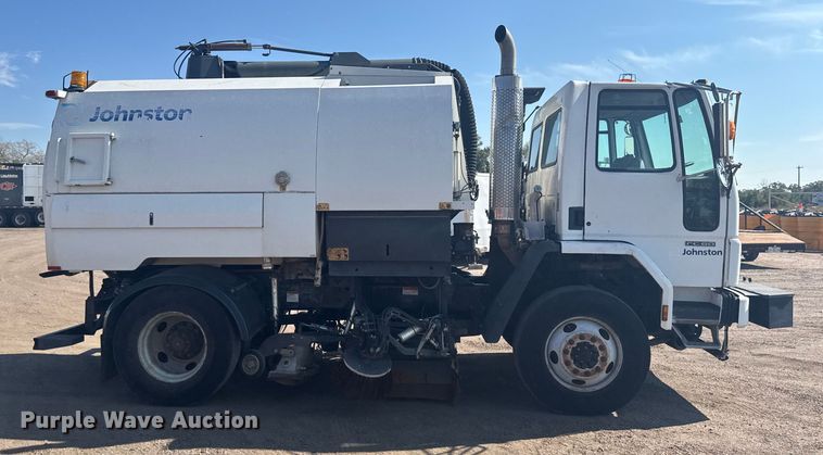 image for item EU6137 2006 Freightliner FC80 street sweeper truck