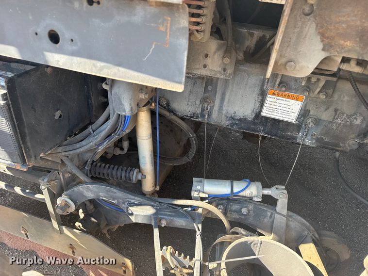 image for item EU6137 2006 Freightliner FC80 street sweeper truck