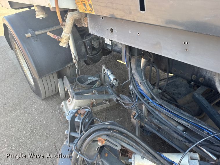 image for item EU6137 2006 Freightliner FC80 street sweeper truck