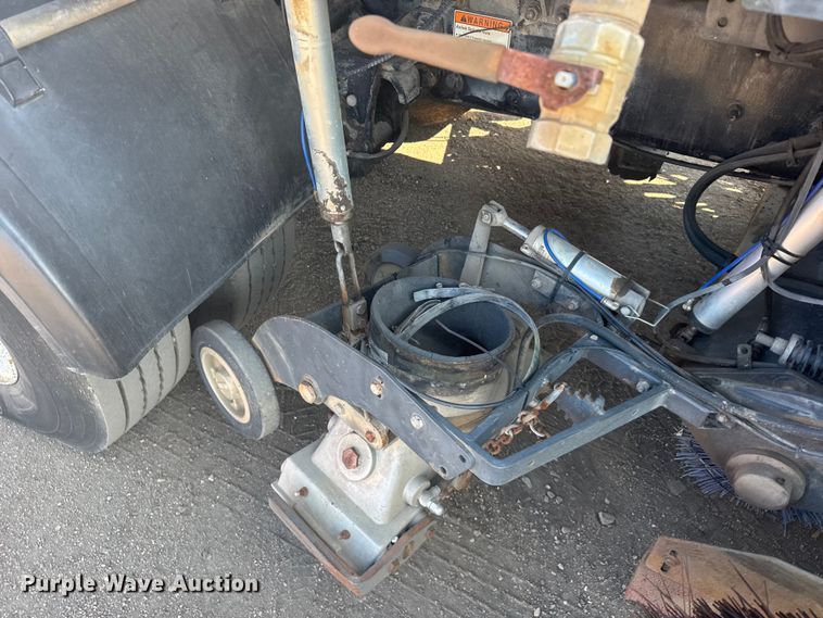 image for item EU6137 2006 Freightliner FC80 street sweeper truck