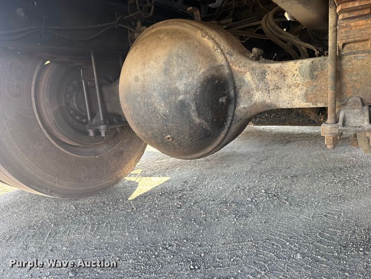 image for item EU6137 2006 Freightliner FC80 street sweeper truck