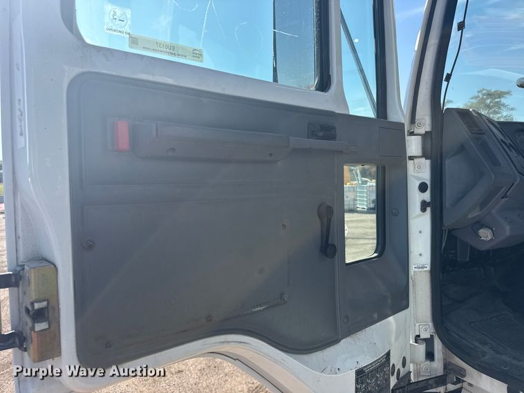 image for item EU6137 2006 Freightliner FC80 street sweeper truck