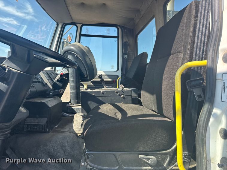 image for item EU6137 2006 Freightliner FC80 street sweeper truck