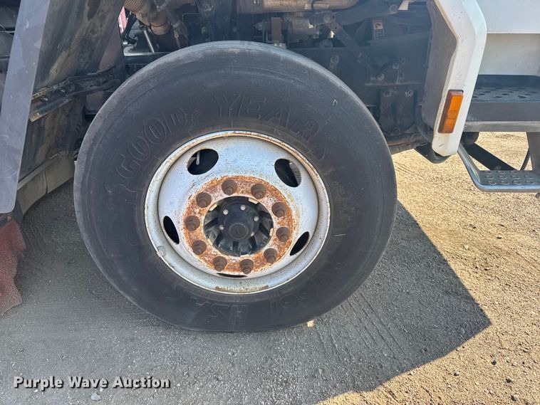 image for item EU6137 2006 Freightliner FC80 street sweeper truck