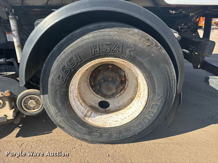 image for item EU6137 2006 Freightliner FC80 street sweeper truck