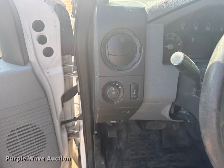 image for item EU6138 2016 Ford F350 Super Duty XL SuperCab utility bed pickup truck