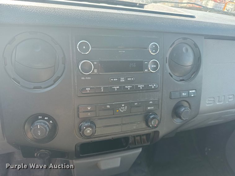 image for item EU6138 2016 Ford F350 Super Duty XL SuperCab utility bed pickup truck