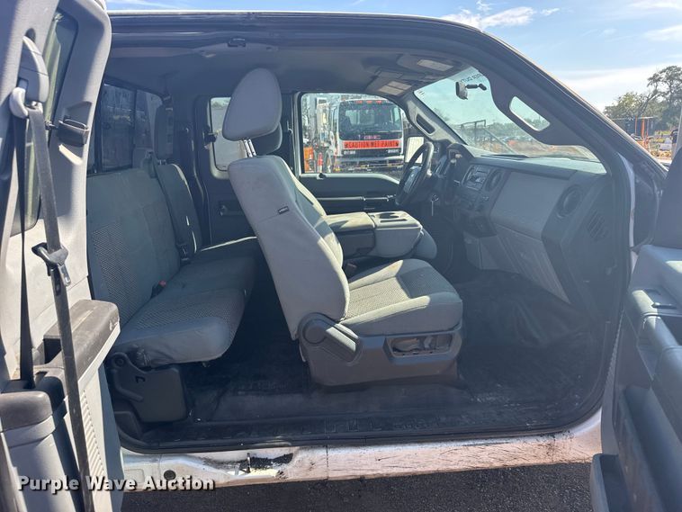 image for item EU6138 2016 Ford F350 Super Duty XL SuperCab utility bed pickup truck