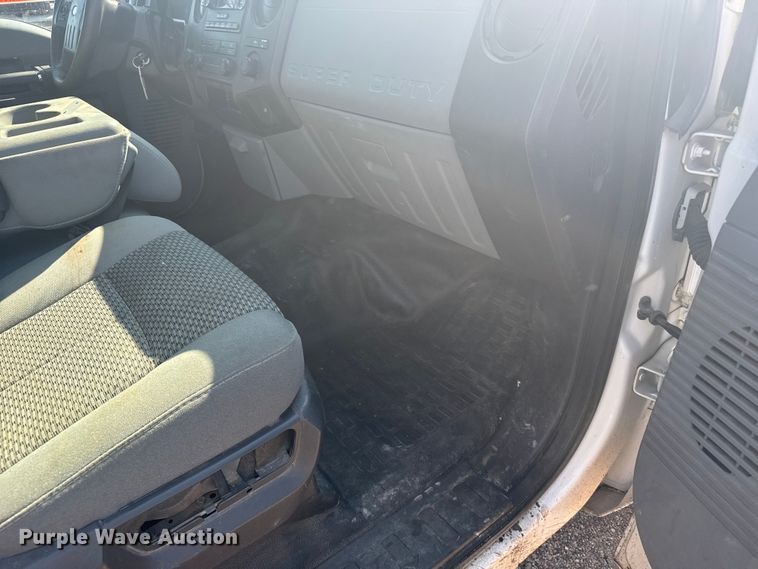 image for item EU6138 2016 Ford F350 Super Duty XL SuperCab utility bed pickup truck