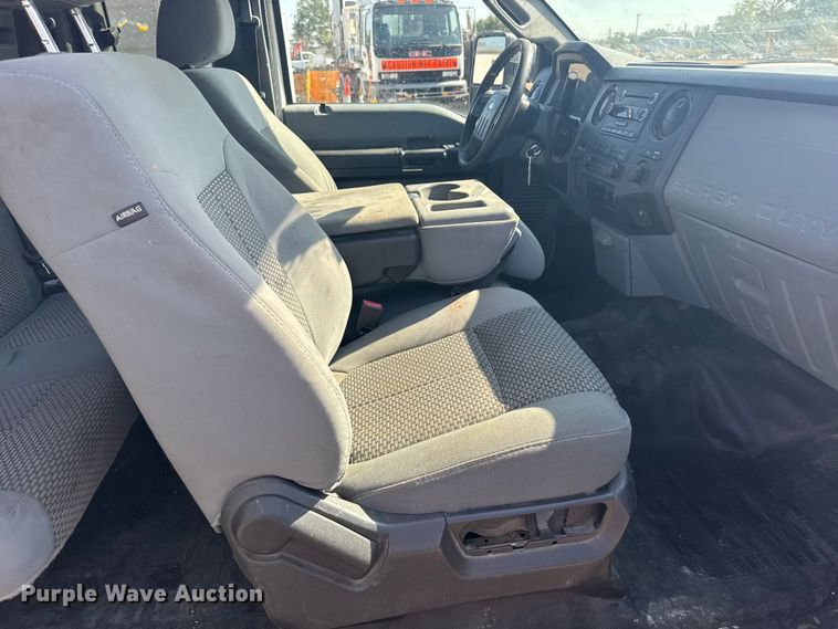 image for item EU6138 2016 Ford F350 Super Duty XL SuperCab utility bed pickup truck