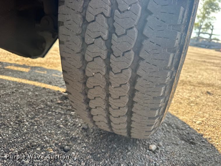 image for item EU6138 2016 Ford F350 Super Duty XL SuperCab utility bed pickup truck