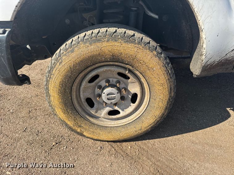 image for item EU6138 2016 Ford F350 Super Duty XL SuperCab utility bed pickup truck