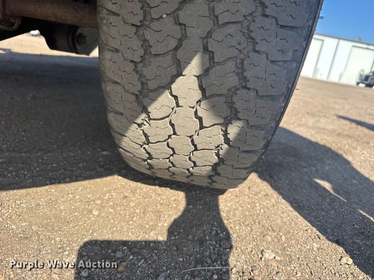 image for item EU6138 2016 Ford F350 Super Duty XL SuperCab utility bed pickup truck