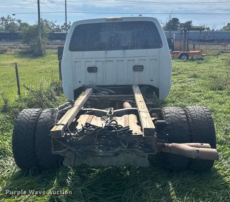 image for item EU6140 2012 Ford F350 Super Duty XL Crew Cab pickup truck cab and chassis