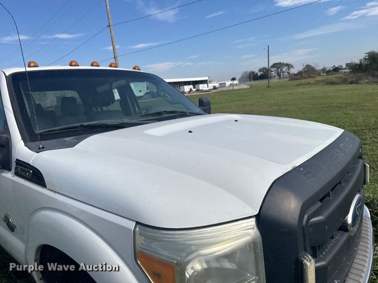image for item EU6140 2012 Ford F350 Super Duty XL Crew Cab pickup truck cab and chassis
