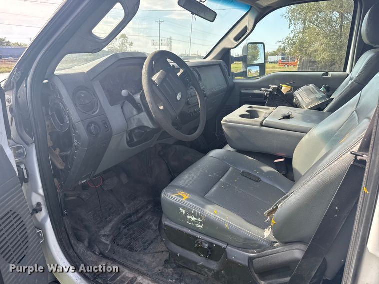 image for item EU6140 2012 Ford F350 Super Duty XL Crew Cab pickup truck cab and chassis