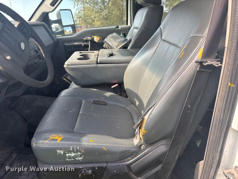 image for item EU6140 2012 Ford F350 Super Duty XL Crew Cab pickup truck cab and chassis