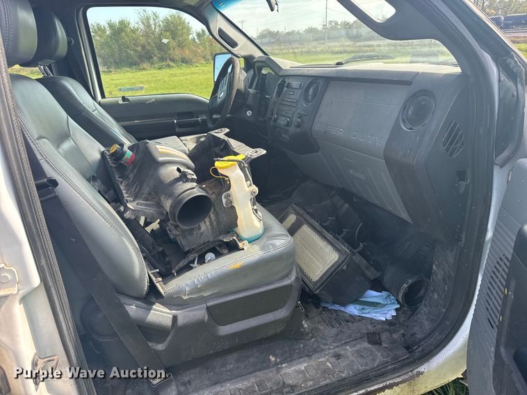 image for item EU6140 2012 Ford F350 Super Duty XL Crew Cab pickup truck cab and chassis