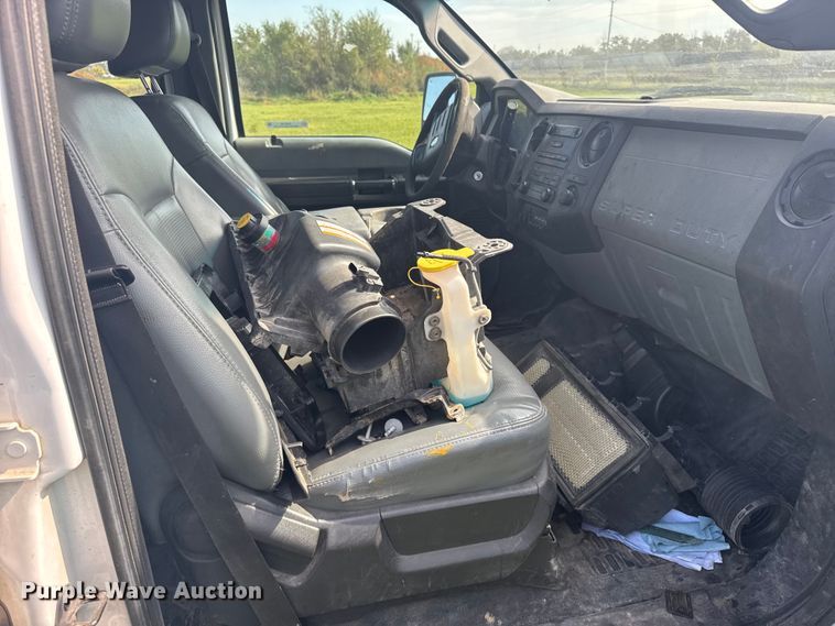 image for item EU6140 2012 Ford F350 Super Duty XL Crew Cab pickup truck cab and chassis