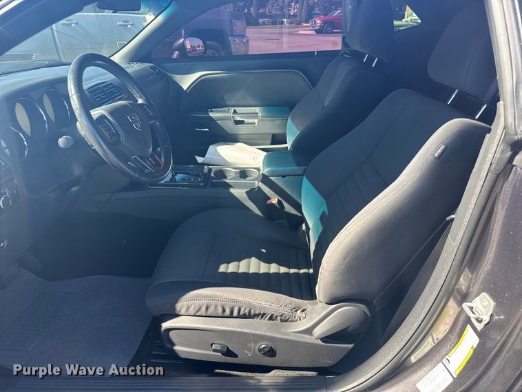 image for item EU6148 2013 Dodge Challenger 