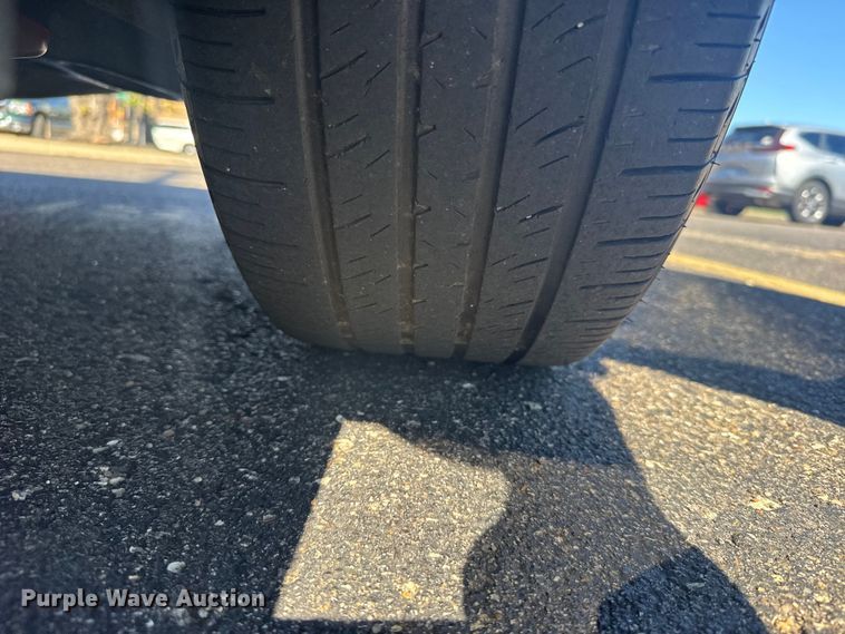 image for item EU6148 2013 Dodge Challenger 