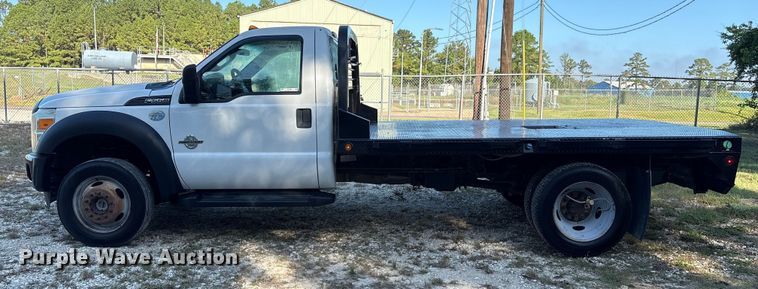 image for item EU7038 2014 Ford F550 Super Duty XL flatbed truck