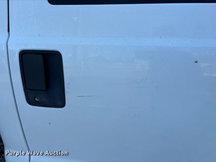 image for item EU7038 2014 Ford F550 Super Duty XL flatbed truck