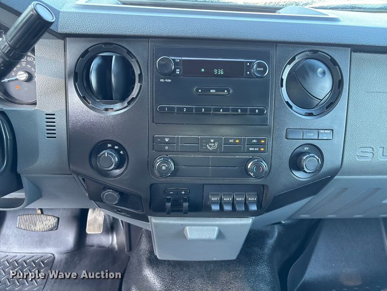 image for item EU7038 2014 Ford F550 Super Duty XL flatbed truck