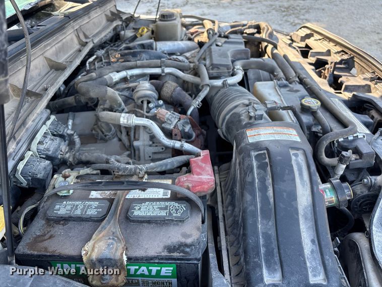 image for item EU7038 2014 Ford F550 Super Duty XL flatbed truck