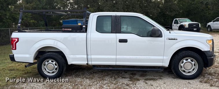 image for item EU7039 2015 Ford F150 XL SuperCab pickup truck
