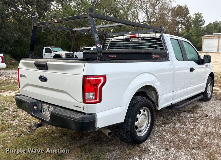 image for item EU7039 2015 Ford F150 XL SuperCab pickup truck