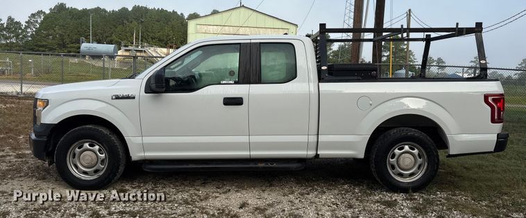 image for item EU7039 2015 Ford F150 XL SuperCab pickup truck