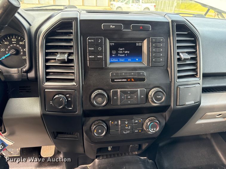 image for item EU7039 2015 Ford F150 XL SuperCab pickup truck