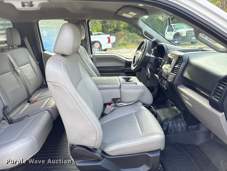 image for item EU7039 2015 Ford F150 XL SuperCab pickup truck