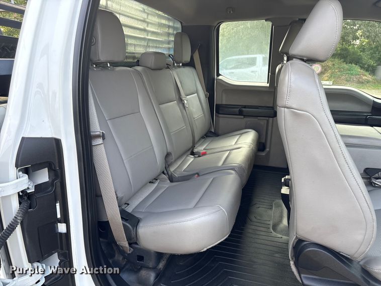 image for item EU7039 2015 Ford F150 XL SuperCab pickup truck