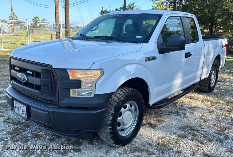 image for item EU7040 2015 Ford F150 XL SuperCab pickup truck