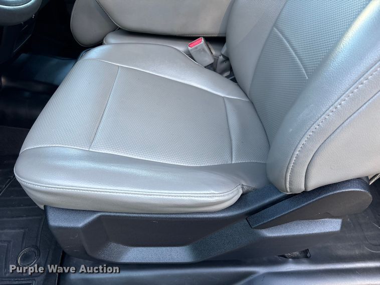 image for item EU7040 2015 Ford F150 XL SuperCab pickup truck