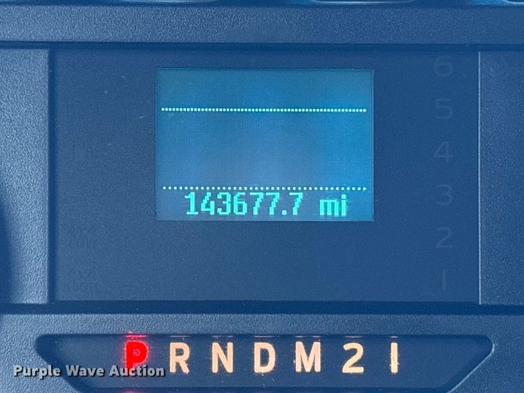 image for item EU7040 2015 Ford F150 XL SuperCab pickup truck