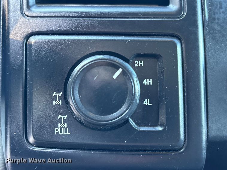 image for item EU7040 2015 Ford F150 XL SuperCab pickup truck