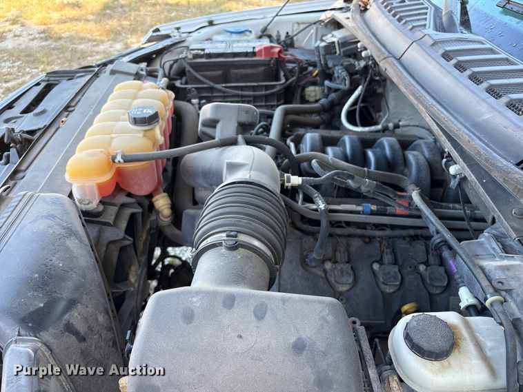 image for item EU7040 2015 Ford F150 XL SuperCab pickup truck