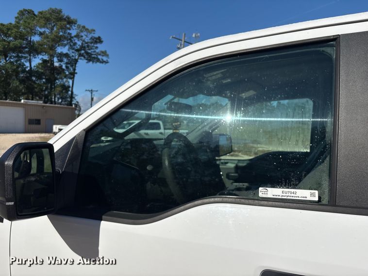 image for item EU7042 2019 Ford F150 XL pickup truck