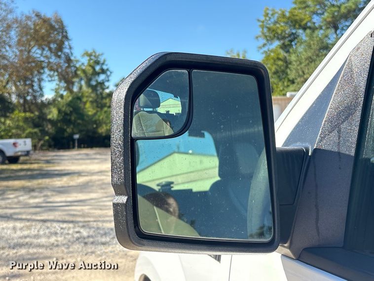 image for item EU7042 2019 Ford F150 XL pickup truck