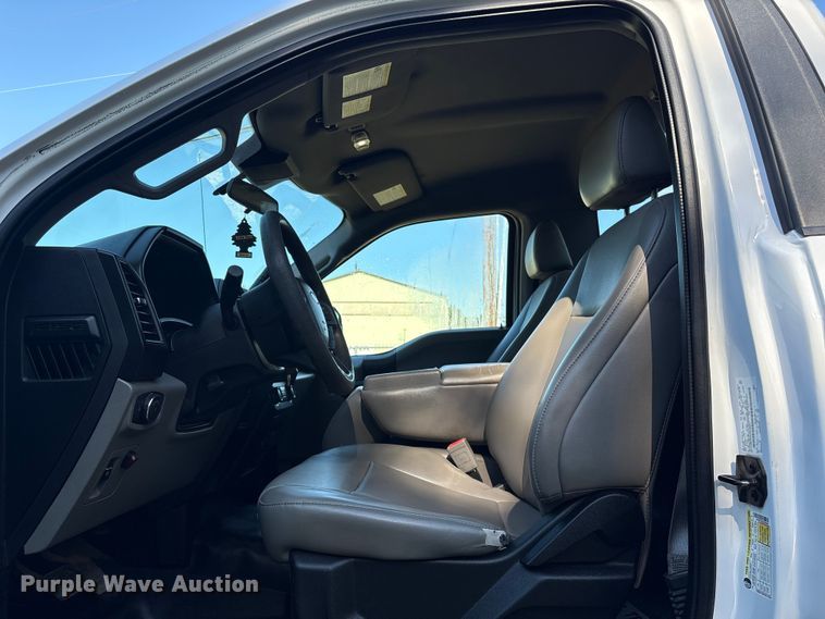 image for item EU7042 2019 Ford F150 XL pickup truck