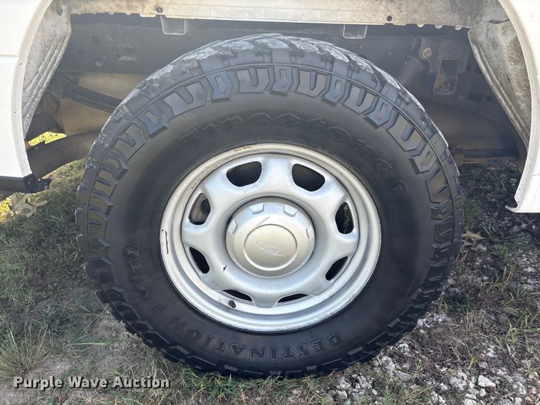 image for item EU7042 2019 Ford F150 XL pickup truck