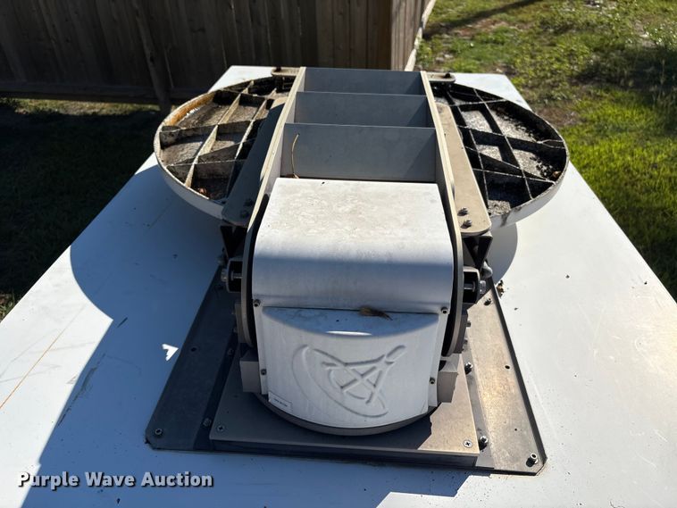 image for item EU7049 2011 Industrial Truck Bodies communications trailer