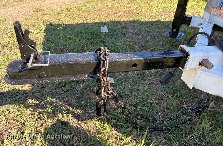 image for item EU7049 2011 Industrial Truck Bodies communications trailer