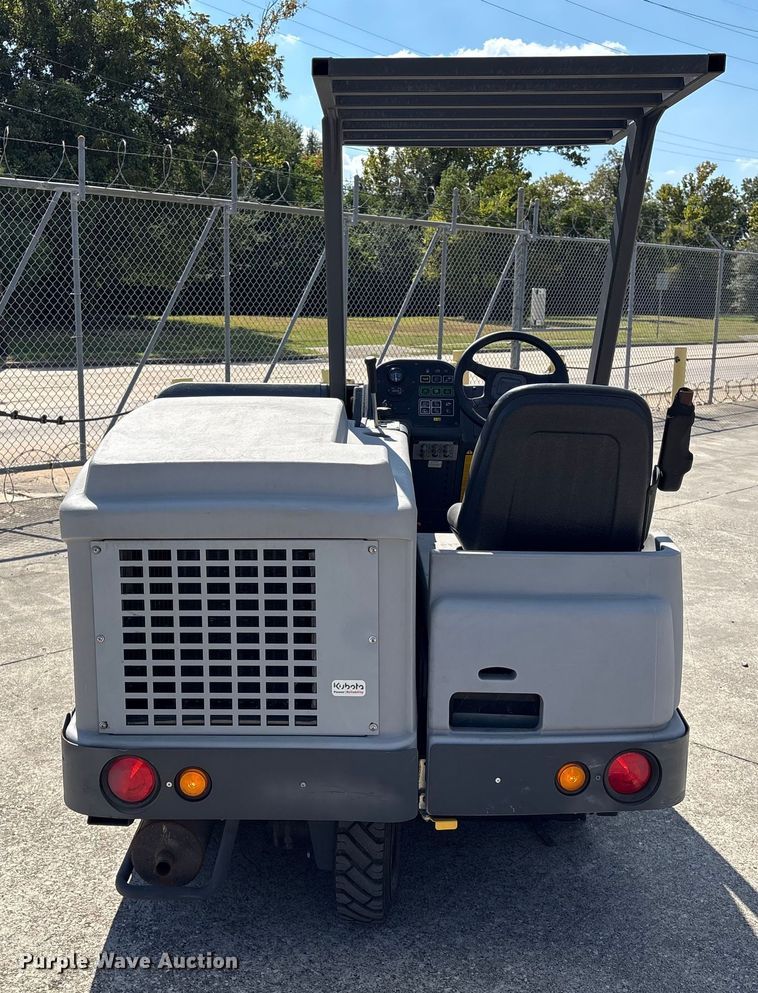 image for item EU7052 Advance SW8000 sweeper