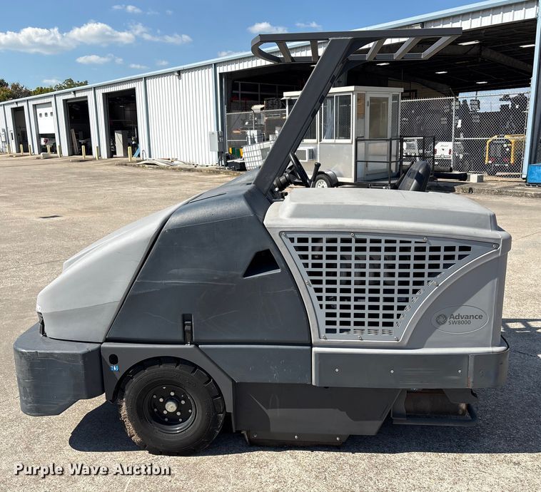image for item EU7052 Advance SW8000 sweeper